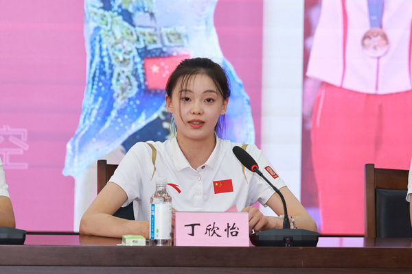 丁欣怡發言。曾英豪攝