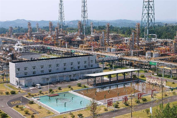 鳥瞰遂寧凈化公司。曾英豪攝