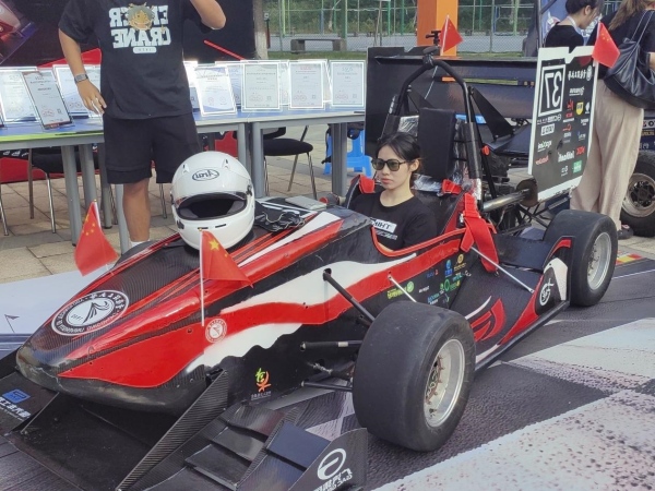 戶外展示現場。