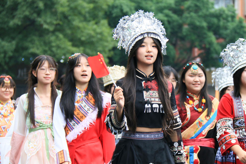 民族風情展示。學校供圖