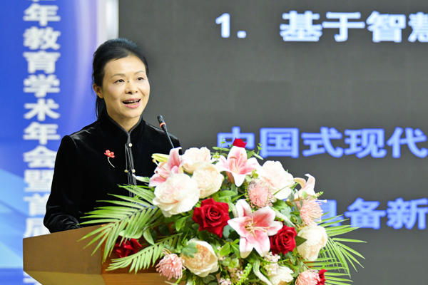 賴天利作交流發言。大渡口幼兒園供圖