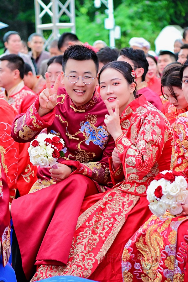 川渝集體婚禮上的新人。主辦方供圖