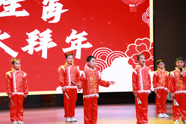 朗誦節目《十二生肖大拜年》。張源攝