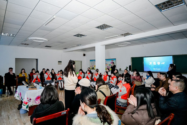 冥想靜心課程體驗。渝北區和合家園小學校供圖