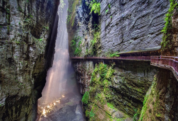 涪陵畫舫游。涪陵交通旅游集團供圖