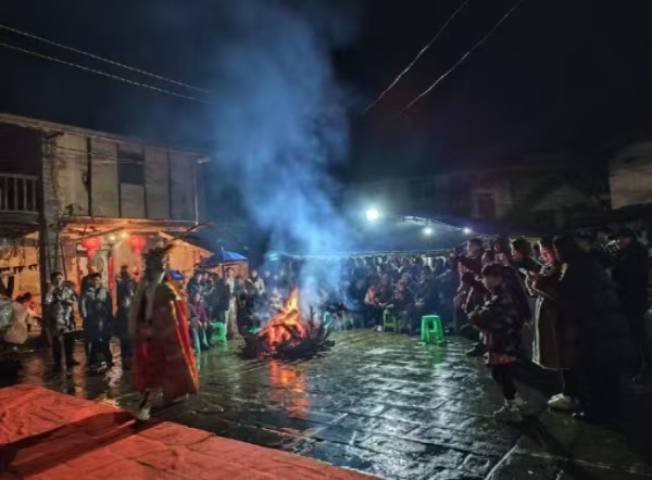 川劇變臉。西南大學鄉村振興戰略研究院供圖