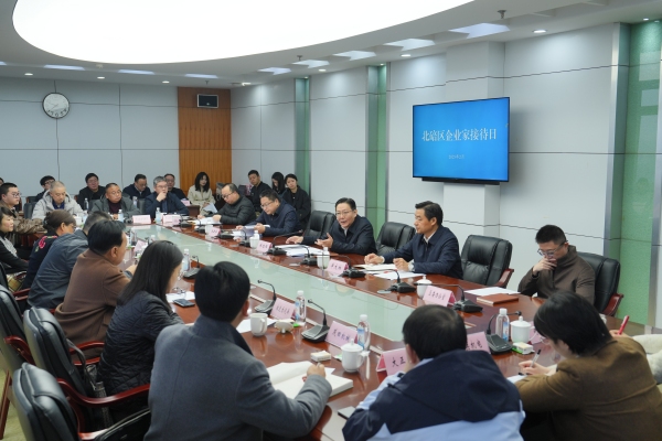 接待現場。秦廷富攝