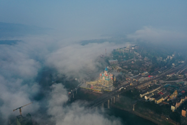 平流霧景觀。景區供圖