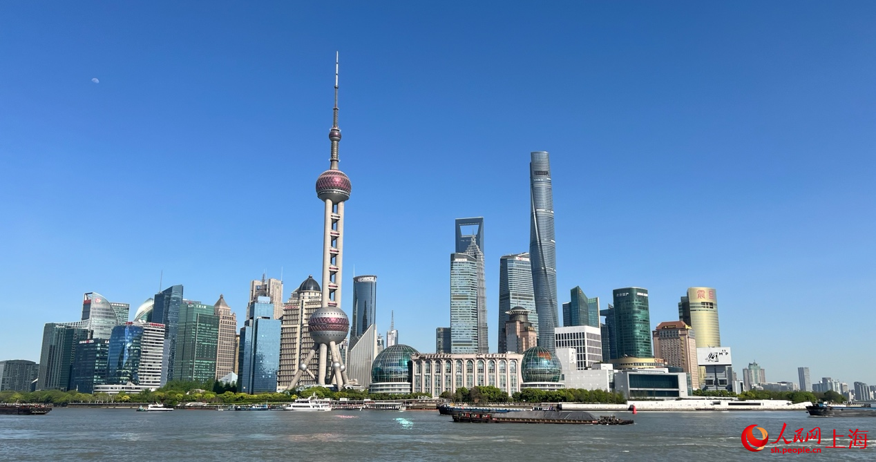 現在的陸家嘴金融城。 人民網 馬作鵬攝