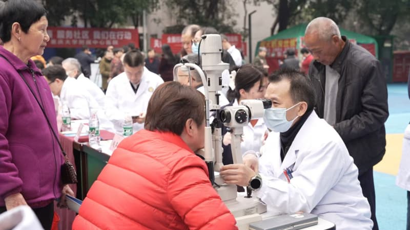 義診現場。 重慶大學附屬中心醫院供圖