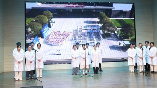 文藝匯演活動現場。重慶西區醫院供圖