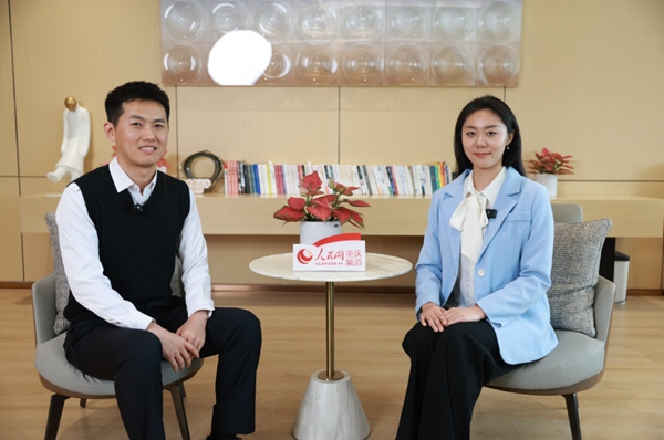 “首店經濟看渝北——人民網對話渝北區首店品牌企業代表”系列訪談對話雷偉。金秋橦攝