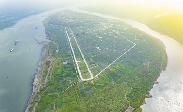 中壩島俯瞰。劉紀湄攝