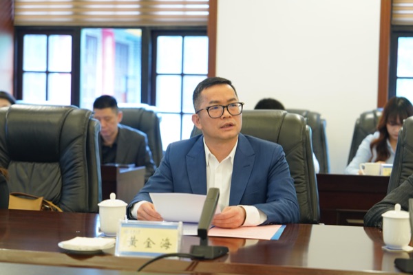 重慶兩江建筑工程有限公司董事長黃金海。重慶大學供圖