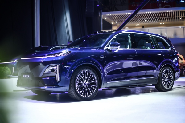 深藍S09。車企供圖