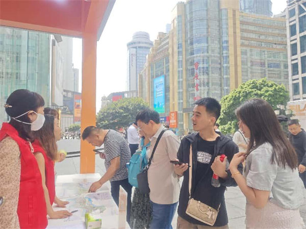 志愿者開展公益服務。主辦方供圖