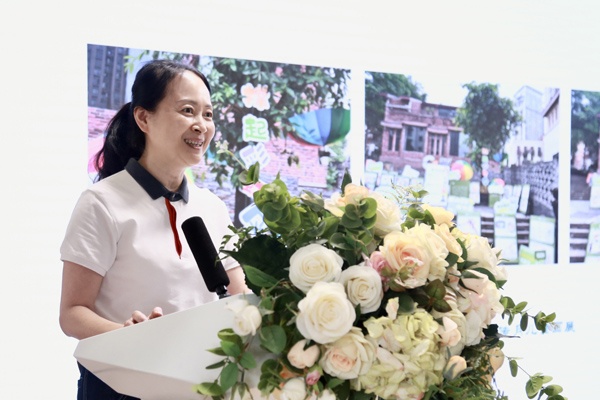 江北區鶯花巷幼兒園黨支部書記、園長劉健平分享園所管理經驗。唐文蕤攝