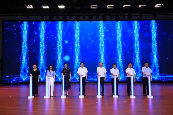 “三四一”思維課堂模式發布。校方供圖