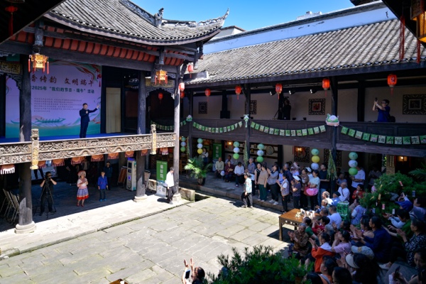 演出現場。綦江區委宣傳部供圖