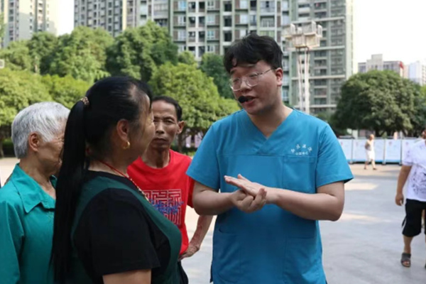 互動環節。重慶西區醫院供圖