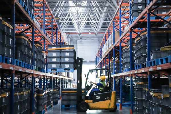 打造智慧倉儲物流體系。長安民生物流供圖