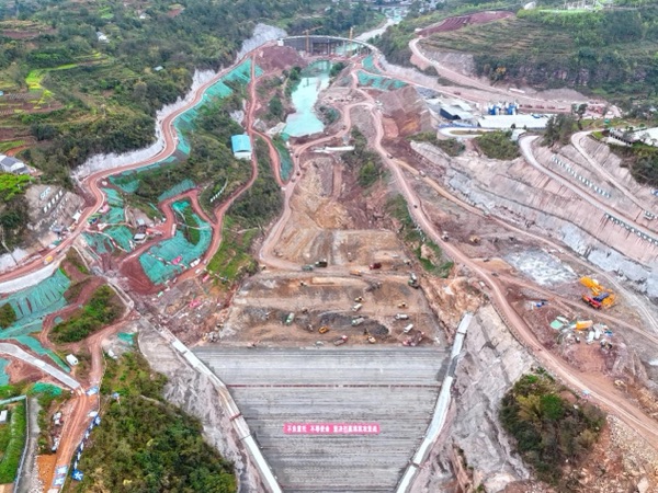 藻渡水庫施工情景。綦江區融媒體中心供圖