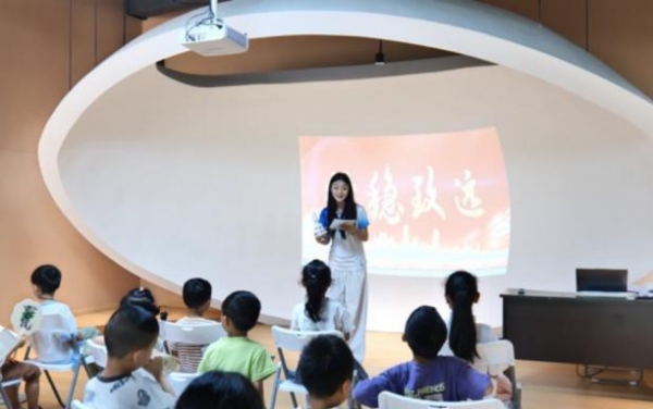 方言教學小課堂。重慶師范大學供圖