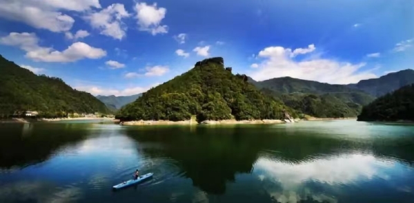 龍田鎮青山綠水美景常在。龍田鎮供圖