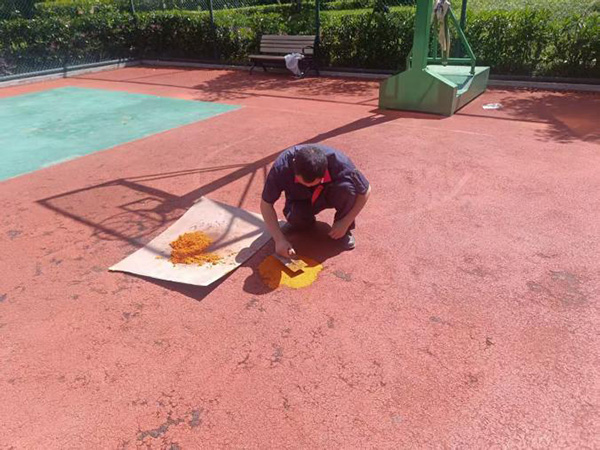 高溫下修復塑膠。招商積余重慶公司供圖