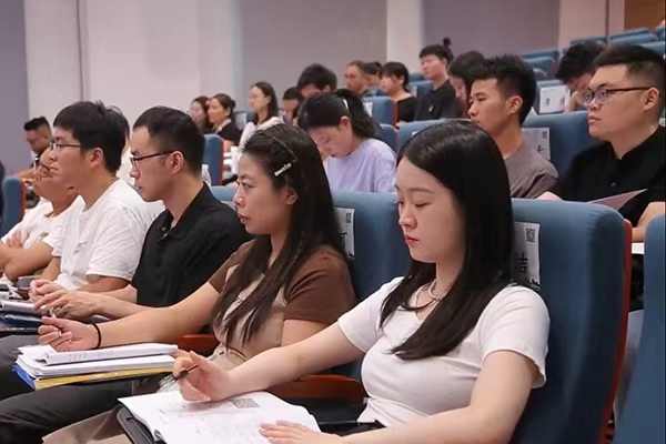 開班儀式現場。唐文蕤攝