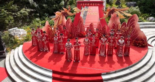 集體婚禮現場。豐都縣融媒體中心供圖