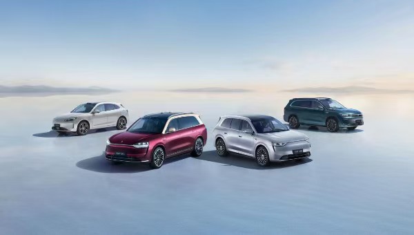 問界全系車型。賽力斯供圖