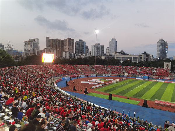 揭幕戰現場。重慶電信供圖