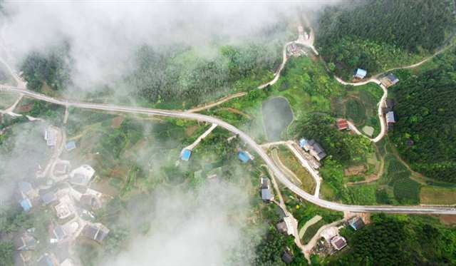 墊江明月天鄉路串聯起文旅資源，為川渝間的“微度假”提供了便利。（受訪者供圖）