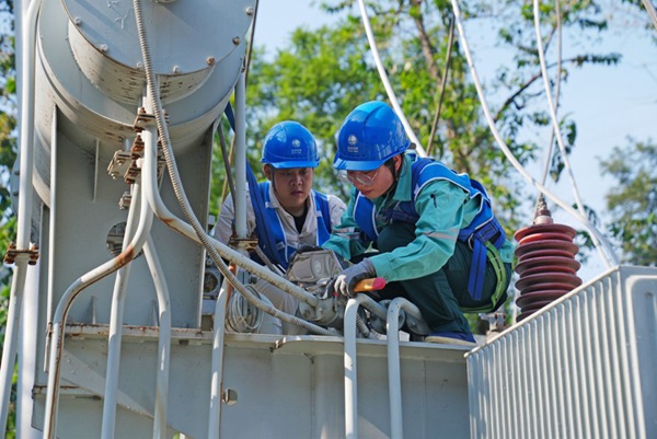 開展檢修工作。國網重慶合川供電公司供圖