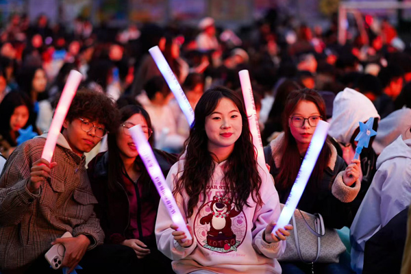 迎新晚會現場。學校供圖