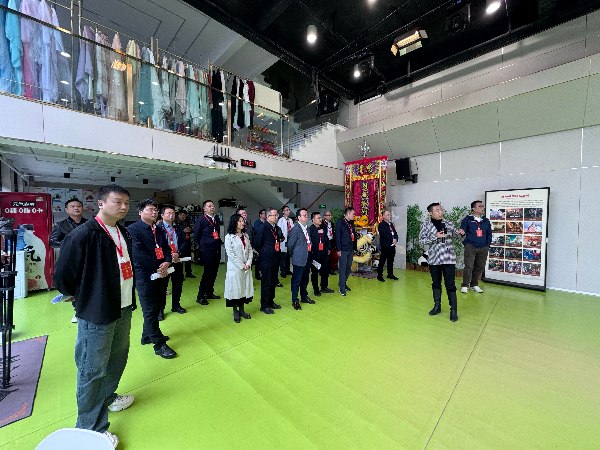 視察現場。陳俊攝