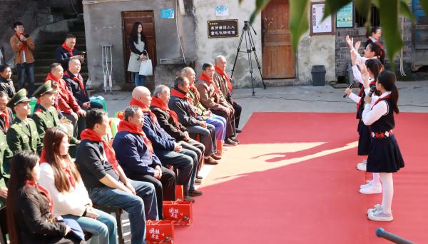 現場演出。巴南區融媒體中心供圖