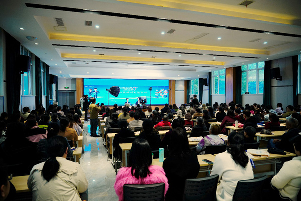 直播活動現場。重慶市人力社保局供圖